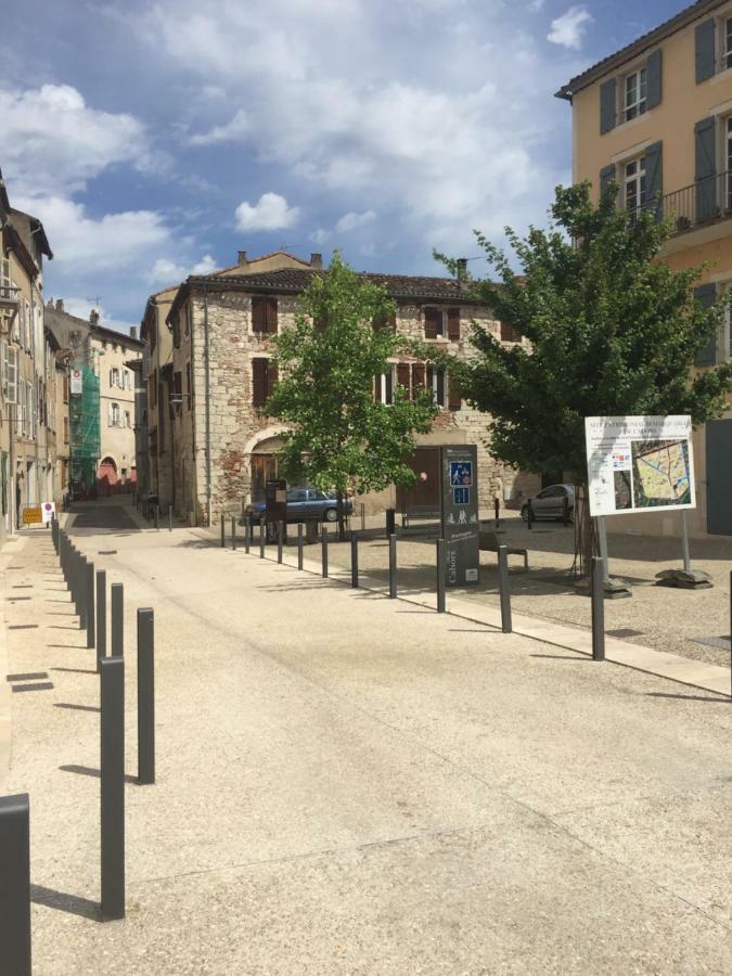 Duplex 70 M2 Balcon Coeur Historique Cahors Apartment Exterior photo